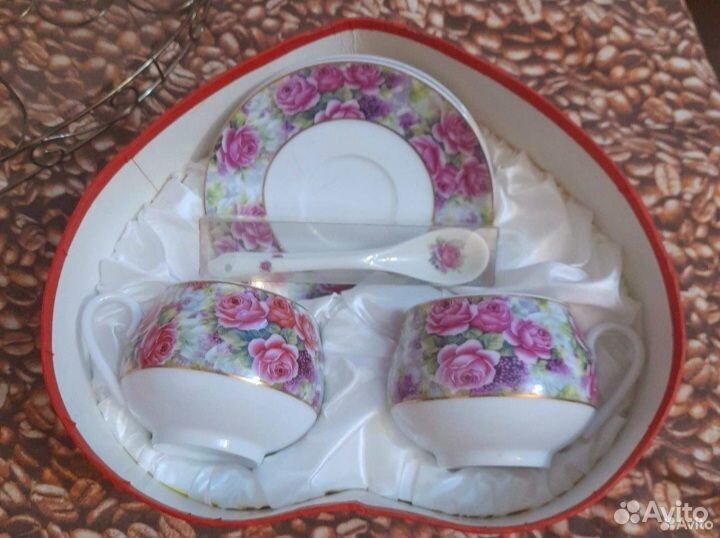 Фарфоровые пары с керамическими ложечками