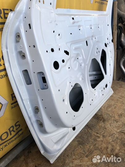 Дверь передняя правая Renault Arkana