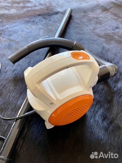 Пылесос мини безмешковый KitFort