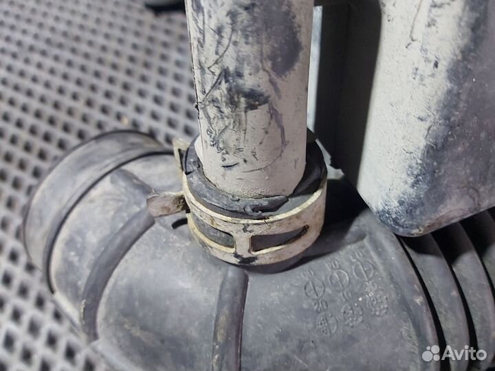 Патрубок воздушного фильтра Mercedes w220