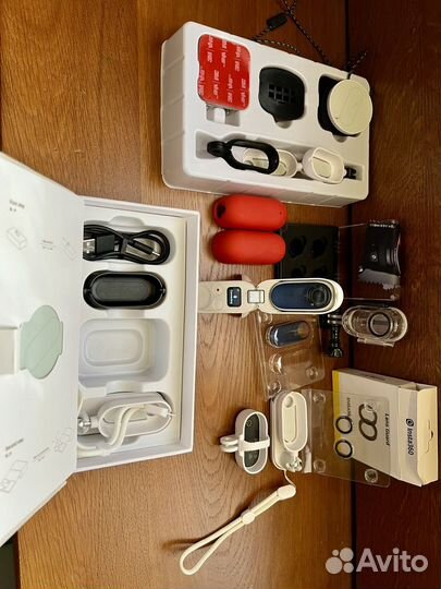 Insta 360 Go 2 + море аксессуаров