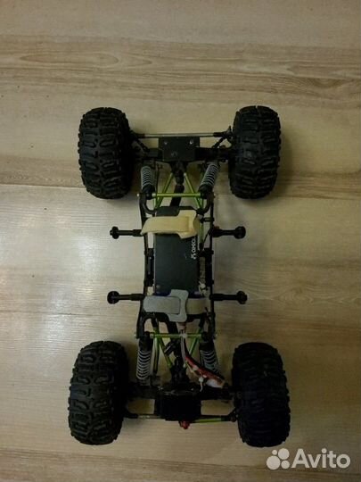 RC trophy crawler axial ax10 scorpion 1:10 в тюнин