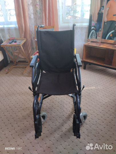 Инвалидная коляска