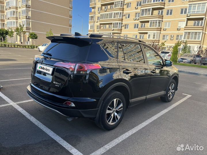 Toyota RAV4 2.2 AT, 2018, 56 000 км