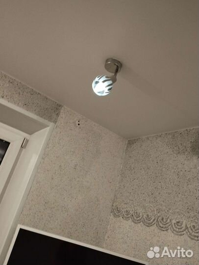 Светильник потолочный