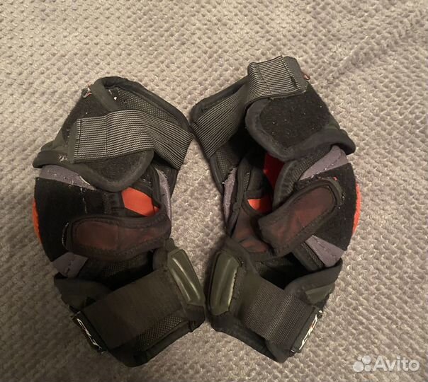 Налокотники хоккейные