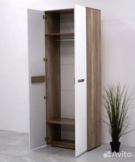 Шкаф распашной белый новый