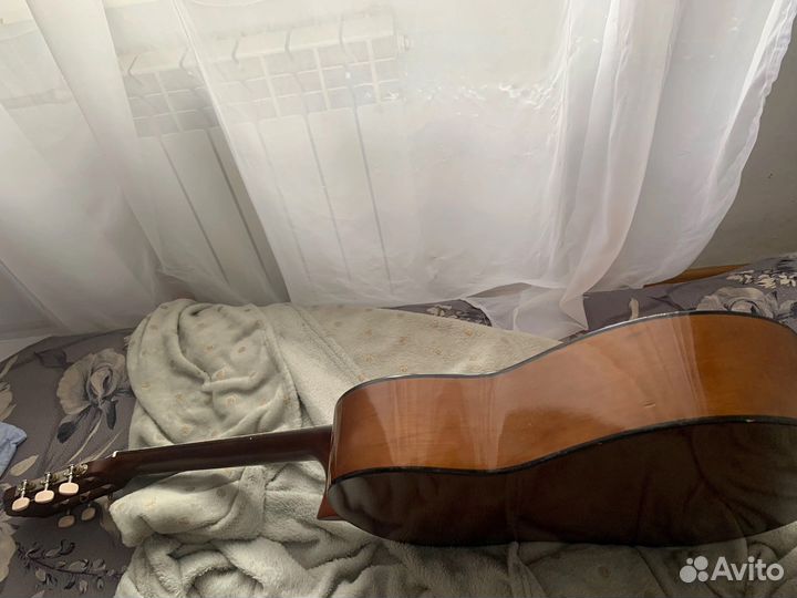 Классическая гитара yamaha c40