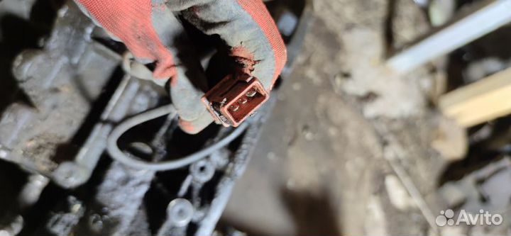 МКПП (механическая коробка переключения передач) I