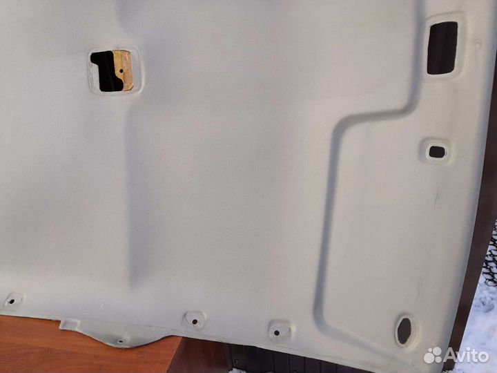 Обшивка потолка Mazda B2500