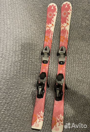 Горные лыжи atomic и ботинки детские