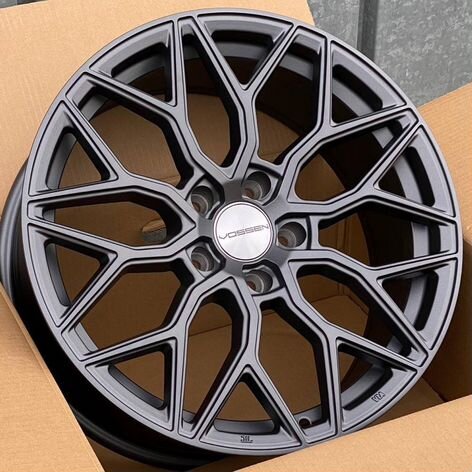Литые диски Yongzheng 8×R18 5×114.3