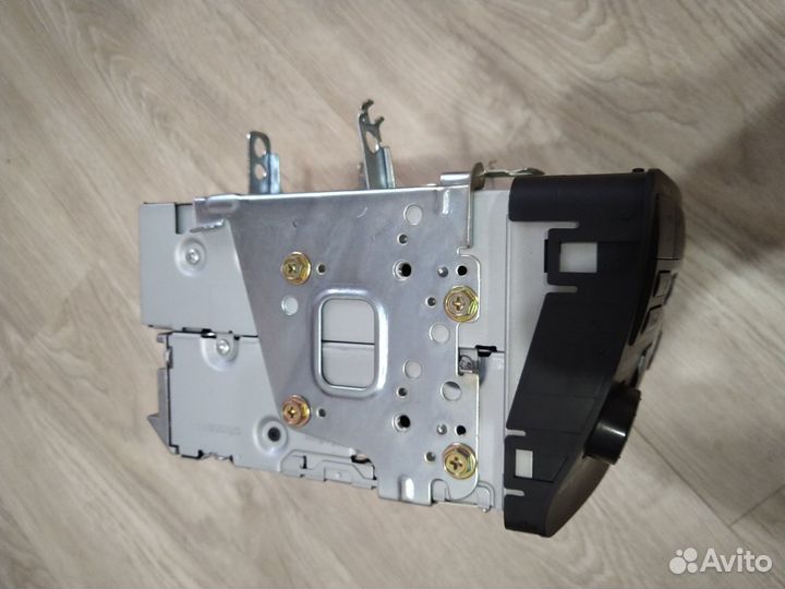 Магнитола Toyota Corolla E120 2005г 8612002380