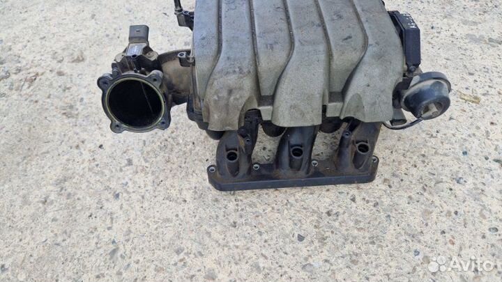 Коллектор впускной Audi A6 C6 2008