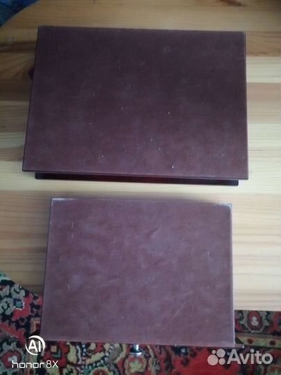 Стильная элегантная подставка для ручек