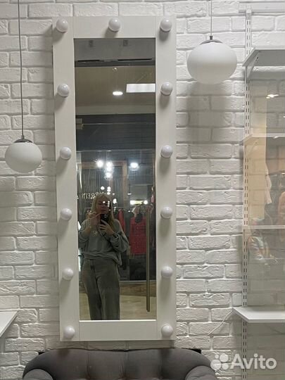 Гримерное зеркало с лампочками бу