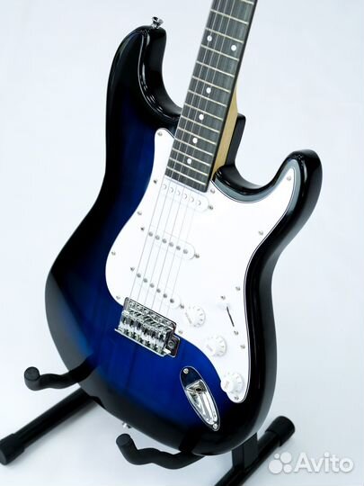 Электрогитара с комбиком. Полный комплект