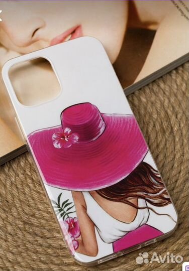 Чехол на iPhone 12