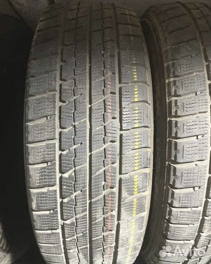 Goodyear UltraGrip Ice Navi Zea 215/60 R17 W
