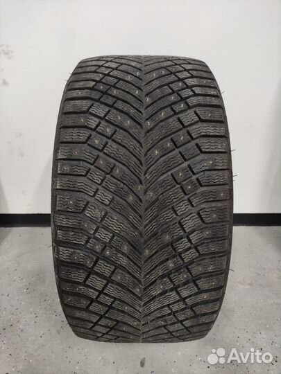 Michelin X-Ice North 4 245/40 R20 и 295/35 R21