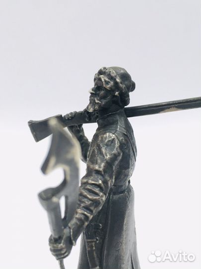 Коллекционная Серебряная статуэтка воина 925 пробы