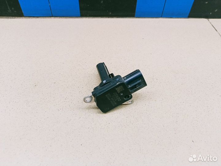 Расходомер воздуха (массметр) RAV 4 2013