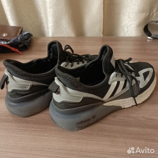 Кроссовки женские adidas