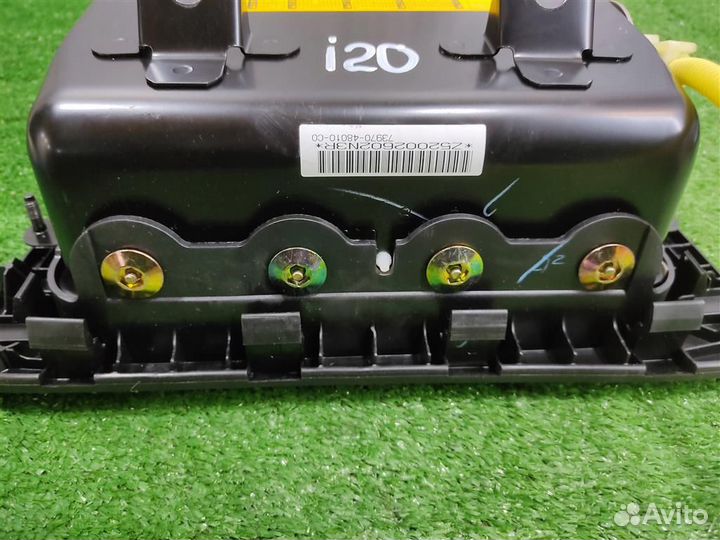 Подушка безопасности в торпедо Lexus RX300 (MCU15