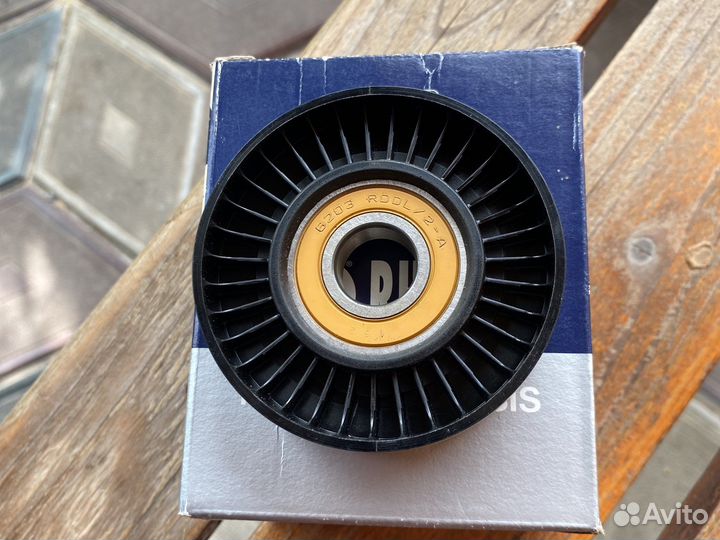 Ролик обводной mercedes