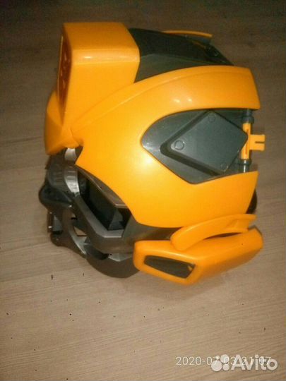 Шлем бамблби