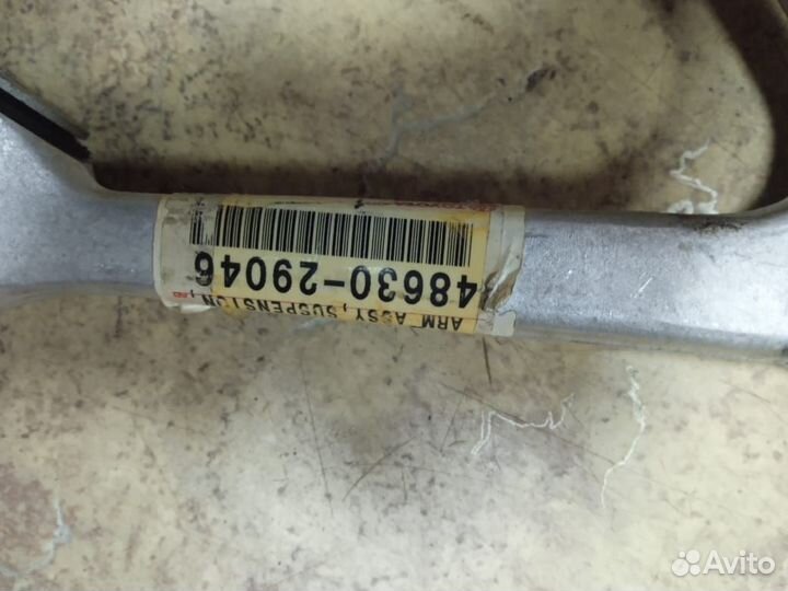 Передние верхние рычаги Toyota Soarer/Lexus Sc300