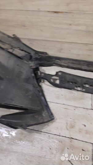 Бампер передний под парктроники и омыватели