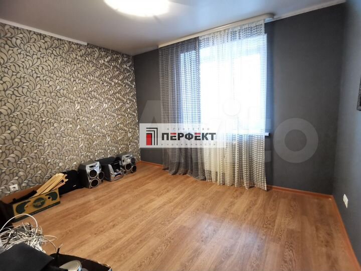 2-к. квартира, 61 м², 1/5 эт.