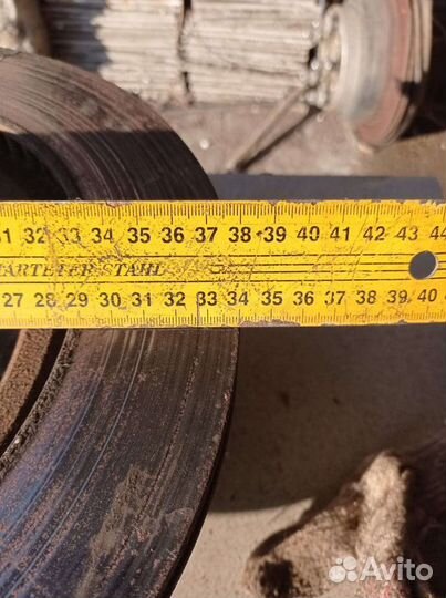 Суппорта передние в сборе Toyota Land Cruiser 200