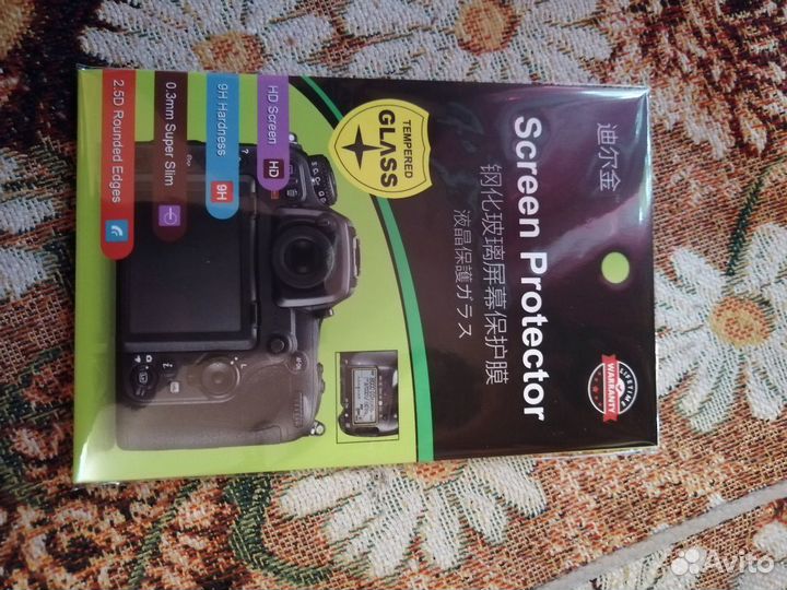 Защитное стекло на ЖК экран фотоаппарата