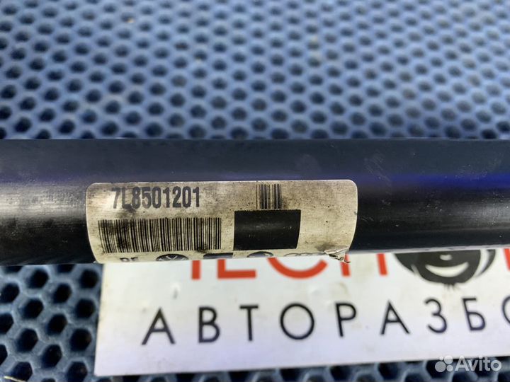 Правый задний полуось задняя правый Audi Q7 4L