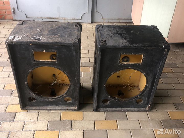 Корпуса под акустику 15дюймов