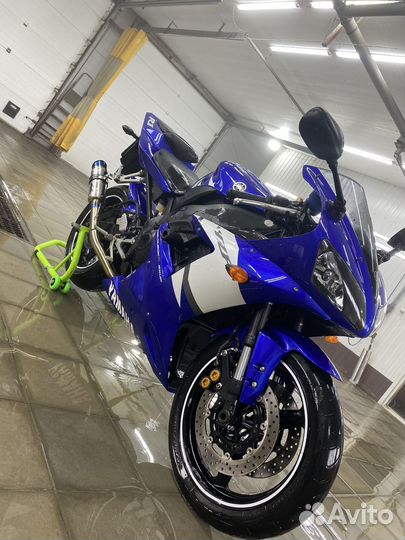 Yamaha YZF-R1