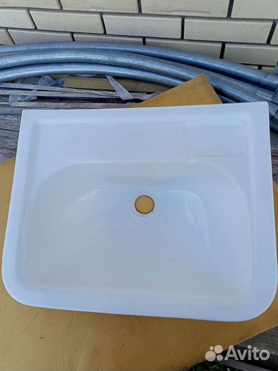 Раковина в ванную накладная бу