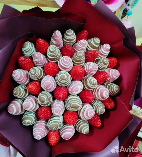 Клубника в шоколаде букеты наборы