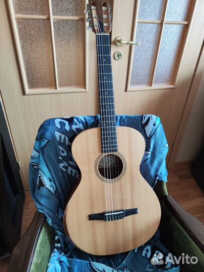 Гитара Taylor Academy 12-N