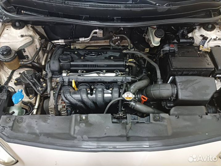 Hyundai Solaris 1.6 AT, 2013, 220 700 км