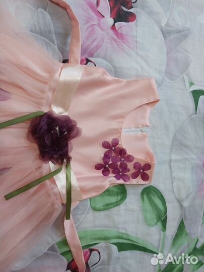 Платье нарядное