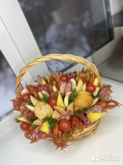 Корзина для мужчин на праздник