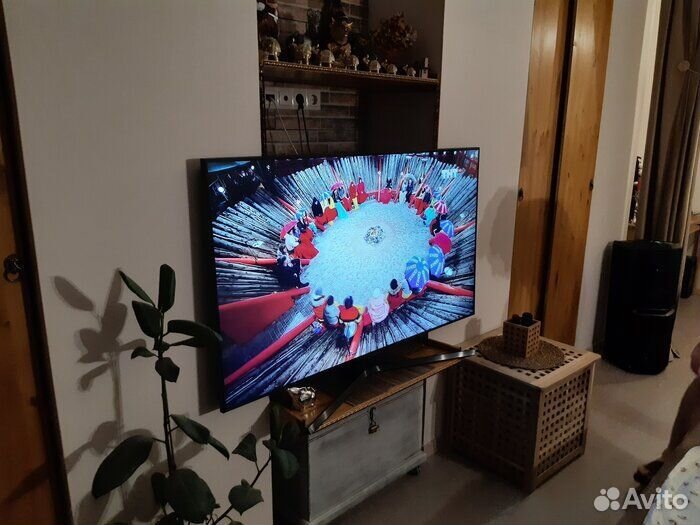 Samsung 148см.4к smart,Wi-Fi