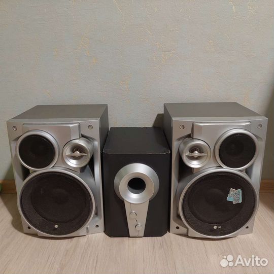 Колонки для компьютера с сабвуфером