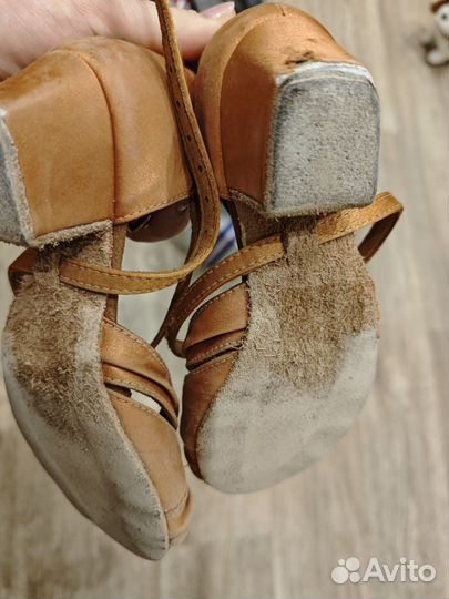 Рейтинговые сатиновые туфли 28-29 размер