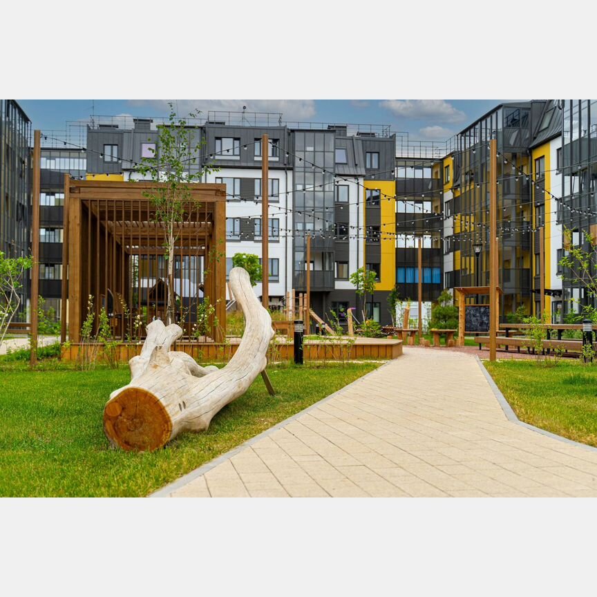 3-к. квартира, 84 м², 2/5 эт.