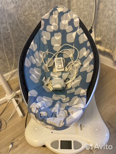 Детские электронные качели 4moms