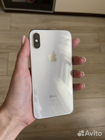 iPhone X, 64 ГБ